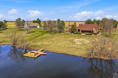 10047 Sw 101st St, Auburn, KS, 66402-9615 | Card Image