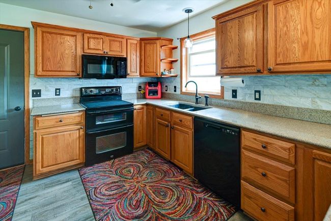 830 Violet Ln, House other with 5 bedrooms, 3 bathrooms and null parking in Oregon WI | Image 4