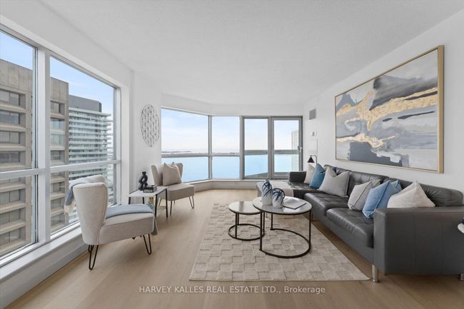 3211 - 10 Yonge St, Condo with 2 bedrooms, 2 bathrooms and null parking in Toronto ON | Image 19