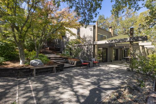 17980 7th St E, Sonoma, CA, 95476-4796 | Card Image