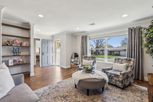 2823 Bay Meadows Cir, Farmers Branch, TX, 75234-7226 | Card Image