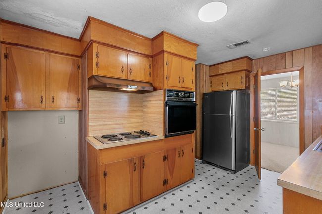 12-web-or-mls-219 E Jackson-12 | Image 8