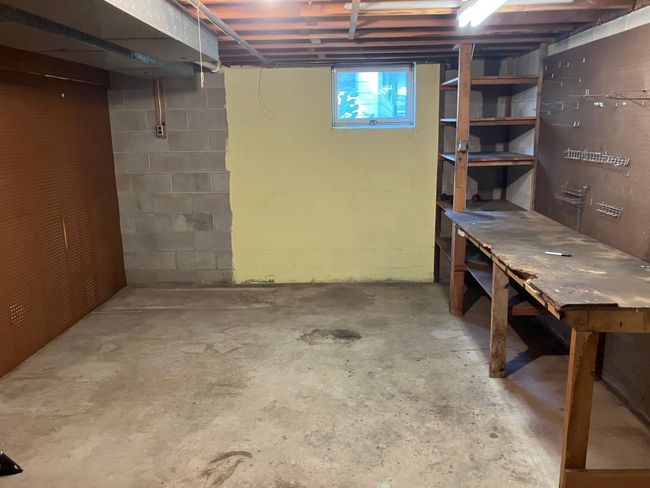 Lower level workshop area | Image 15