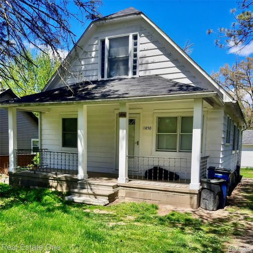 1850 + 1852 Ward Road, Bloomfield Charter Township, MI, 48302 | Card Image
