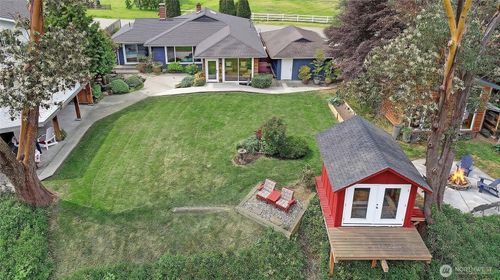 620 Moe Road, Camano Island, WA, 98282 | Card Image
