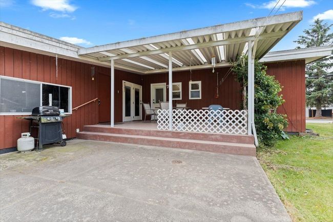 Back of property with french doors | Image 34