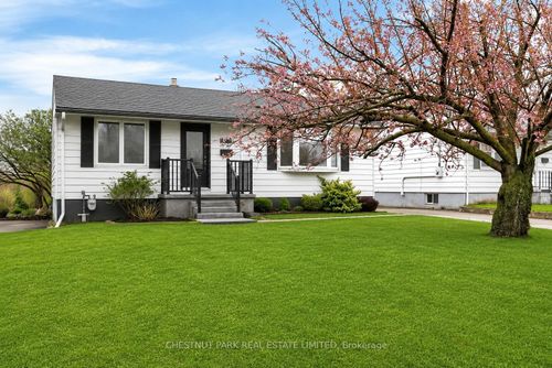 50 Lakeview Ave, Grimsby, ON, L3M3M2 | Card Image