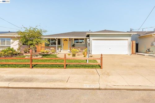 36120 Pizarro Dr, Fremont, CA, 94536-5519 | Card Image
