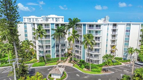 700-1300 Gulf Shore Blvd N, NAPLES, FL, 34102-4904 | Card Image