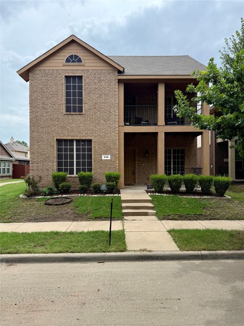243 Haywood Cir, Lancaster, TX, 75146-2804 | Card Image