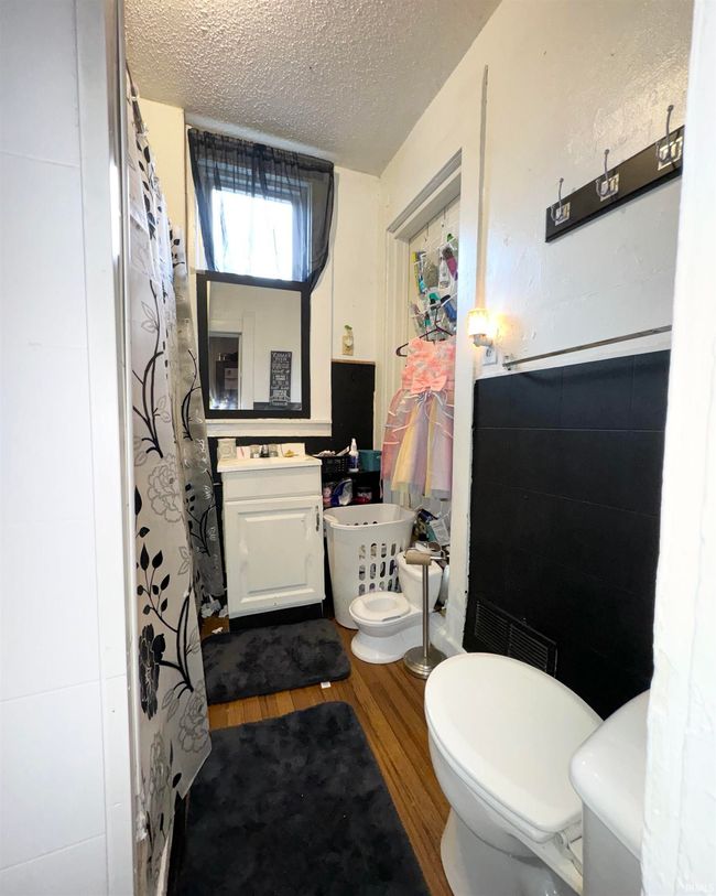 2124 S Walnut St, Home with 3 bedrooms, 1 bathrooms and null parking in Muncie IN | Image 11