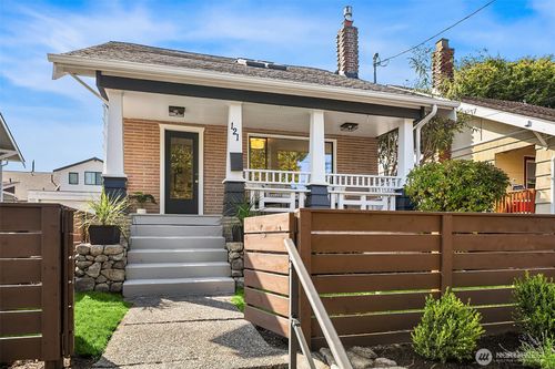 121 Ne 58th Street, Seattle, WA, 98105 | Card Image