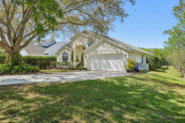 1120 Parker Canal Ct, House other with 4 bedrooms, 2 bathrooms and null parking in OVIEDO FL | Image 6