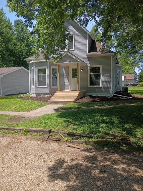 408 N Walnut St, Arrowsmith, IL, 61722-7536 | Card Image