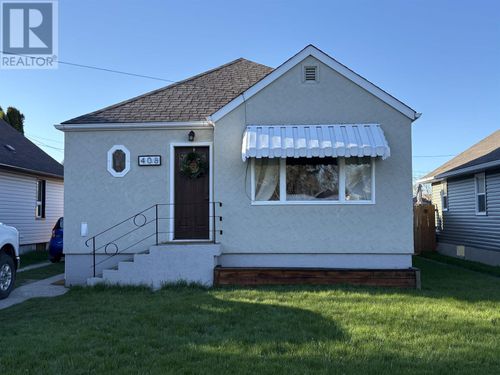 408 Third St E, Fort Frances, ON, P9A1R3 | Card Image