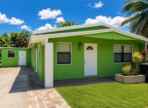 412 Ne 2nd St, Boynton Beach, FL, 33435-3830 | Card Image