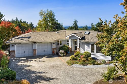 14933 73rd Ave Ne, Kenmore, WA, 98028-4656 | Card Image