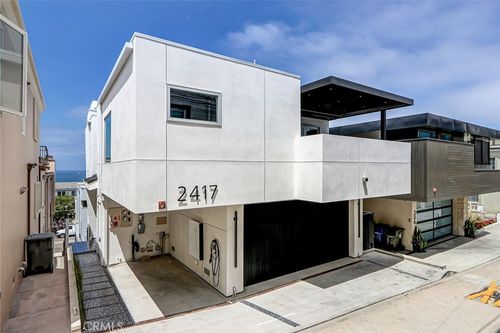 2417 Crest Dr, Manhattan Beach, CA, 90266-4343 | Card Image