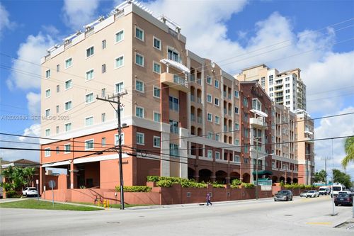213-2280 Sw 32nd Ave, Miami, FL, 33145-3180 | Card Image