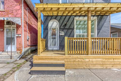 247 Robert St, Hamilton, ON, L8L2R2 | Card Image