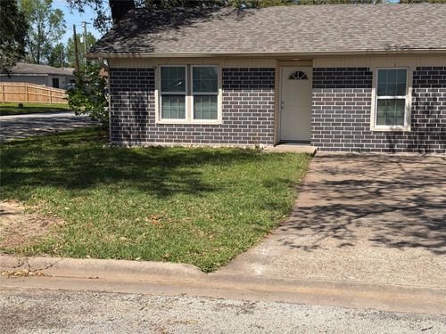 2501 Maple Ave, Liberty, TX, 77575 | Card Image