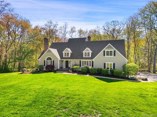 17 Pine Hill Dr, South Salem, NY, 10590-1510 | Card Image