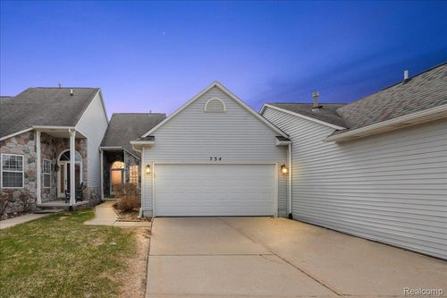 65-734 Challenging Trl, South Lyon, MI, 48178-2079 | Card Image