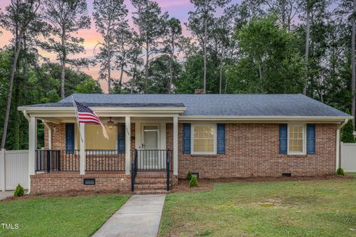 1504 Woodside Dr W, Wilson, NC, 27893-2713 | Card Image