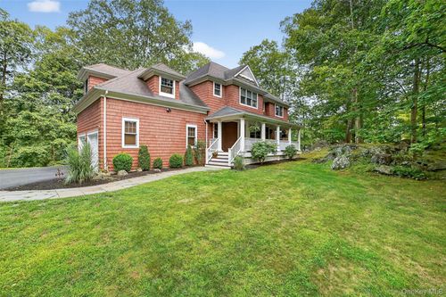11 Flanders Ln, Cortlandt Mnr, NY, 10567-7030 | Card Image