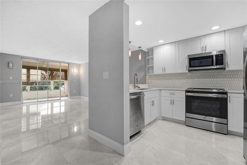 apt-305-7100 Nw 17th St, Plantation, FL, 33313-5262 | Card Image