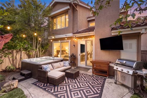 4827 Parma Drive, Oak Park, CA, 91377 | Card Image