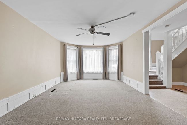 87 King St, Home with 2 bedrooms, 2 bathrooms and 3 parking in Port Colborne ON | Image 10
