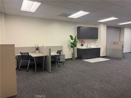 240-3150 Bristol St, Costa Mesa, CA, 92626-3048 | Card Image