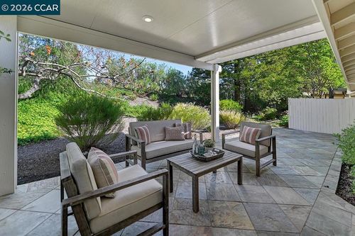 apt-2-2705 Ptarmigan Dr, Walnut Creek, CA, 94595-3194 | Card Image