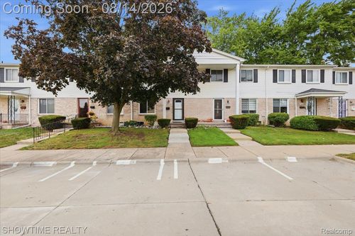 14132 Merriweather St, Sterling Heights, MI, 48312-2428 | Card Image