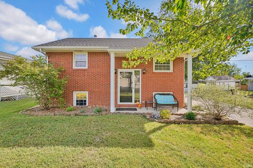 56 S Sharp St, Poseyville, IN, 47633-9004 | Card Image