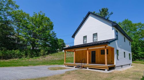 25 Prospect St, Ludlow, VT, 05149-1017 | Card Image