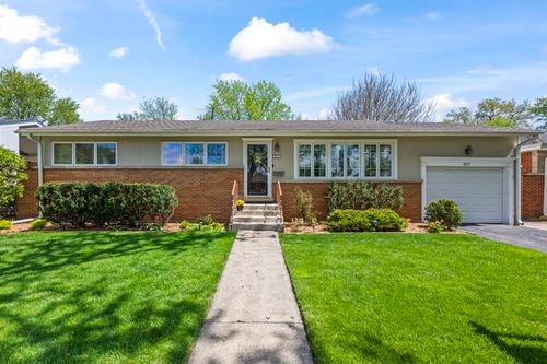 827 N Gibbons Ave, Arlington Heights, IL, 60004-5828 | Card Image