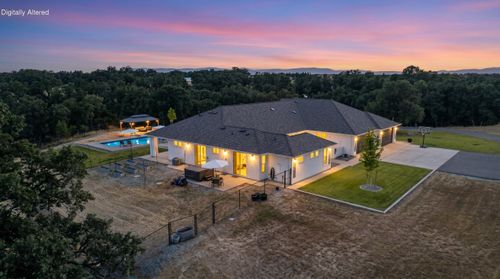 21999 Los Altos Dr, Palo Cedro, CA, 96073-9602 | Card Image