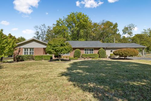 106 N Sunset Cir, Hopkinsville, KY, 42240-3832 | Card Image