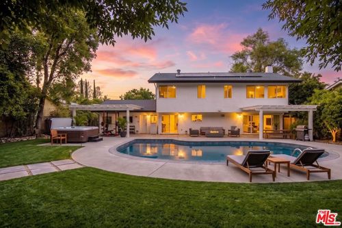 24111 Philiprimm St, Woodland Hills, CA, 91367 | Card Image