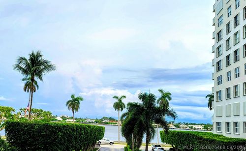 208-1801 S Flagler Dr, West Palm Beach, FL, 33401-7349 | Card Image