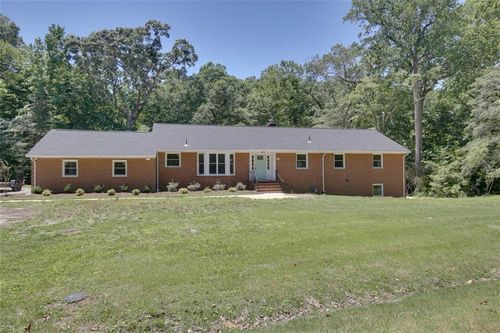 110 Artillery Road, Yorktown, VA, 23692 | Card Image