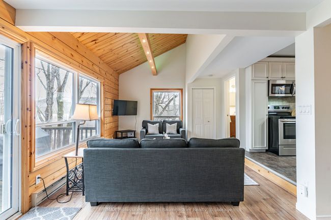 1071 Crabbe Lane, House other with 2 bedrooms, 1 bathrooms and 8 parking in Haliburton ON | Image 17