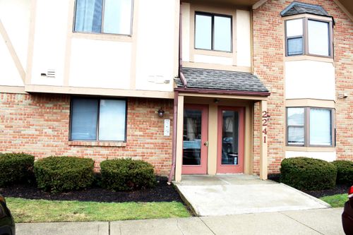 2241d-2241 Hedgerow Rd, Columbus, OH, 43220-6339 | Card Image