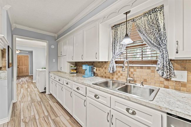 202 Tree Trunk Dr, House other with 5 bedrooms, 4 bathrooms and 2 parking in Spring TX | Image 14