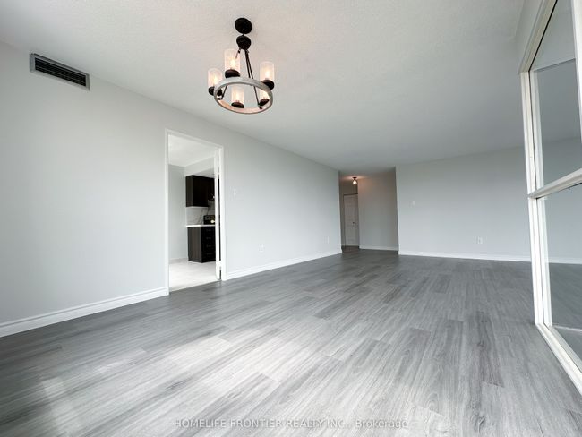 504 - 7825 Bayview Ave, Condo with 2 bedrooms, 2 bathrooms and null parking in Thornhill ON | Image 4