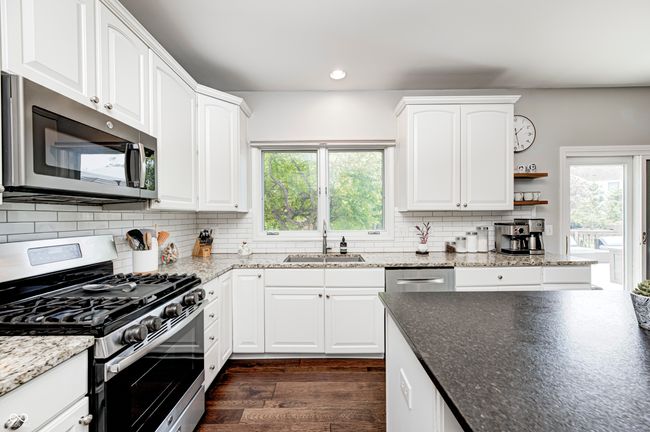 10717 Windermere Blvd, House other with 4 bedrooms, 3 bathrooms and null parking in Fishers IN | Image 13