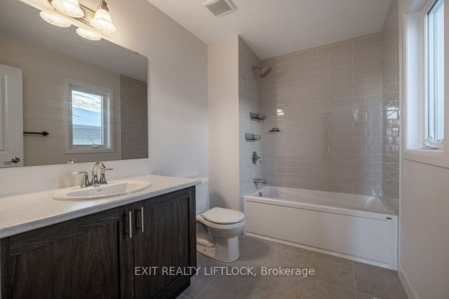 715 Latimer Way, House other with 4 bedrooms, 4 bathrooms and 2 parking in Peterborough ON | Image 30