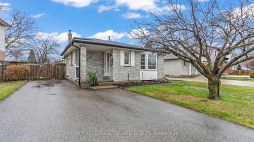 32 Glenroy Road, London South, ON, N5Z3K9 | Card Image